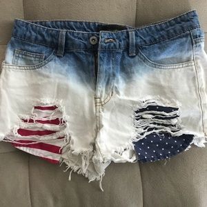 🇺🇸  American flag ombré shorts